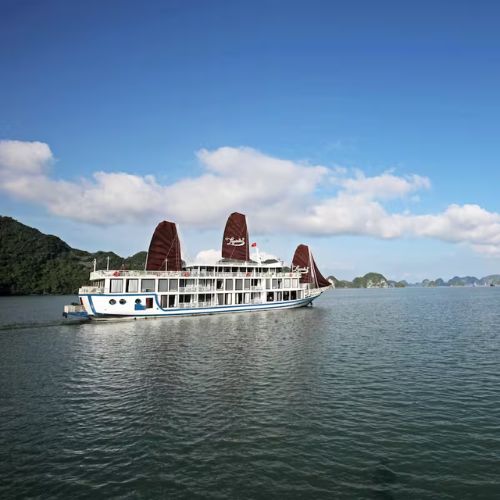 La Pinta Cruise