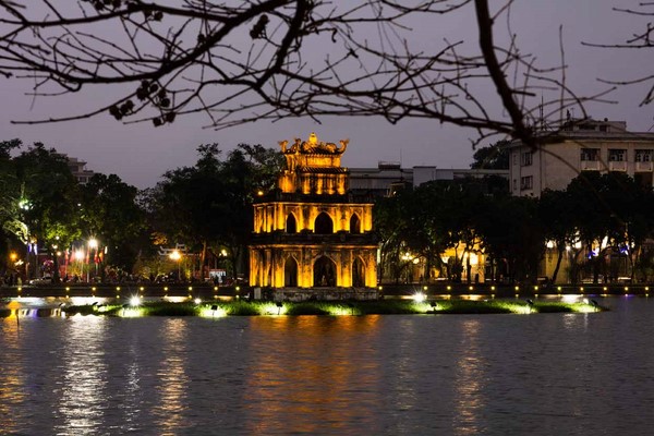 Tag 13: Halong Bucht - Hanoi