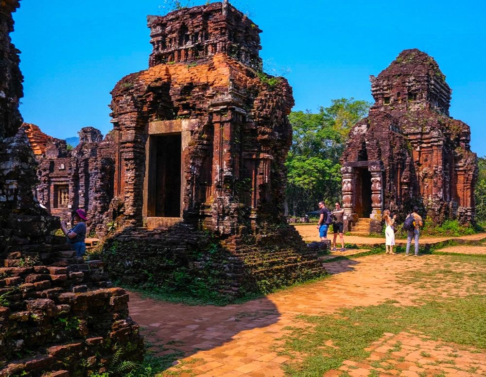 Mỹ Sơn-Heiligtum mit historischen Cham-Tempeln in Zentralvietnam