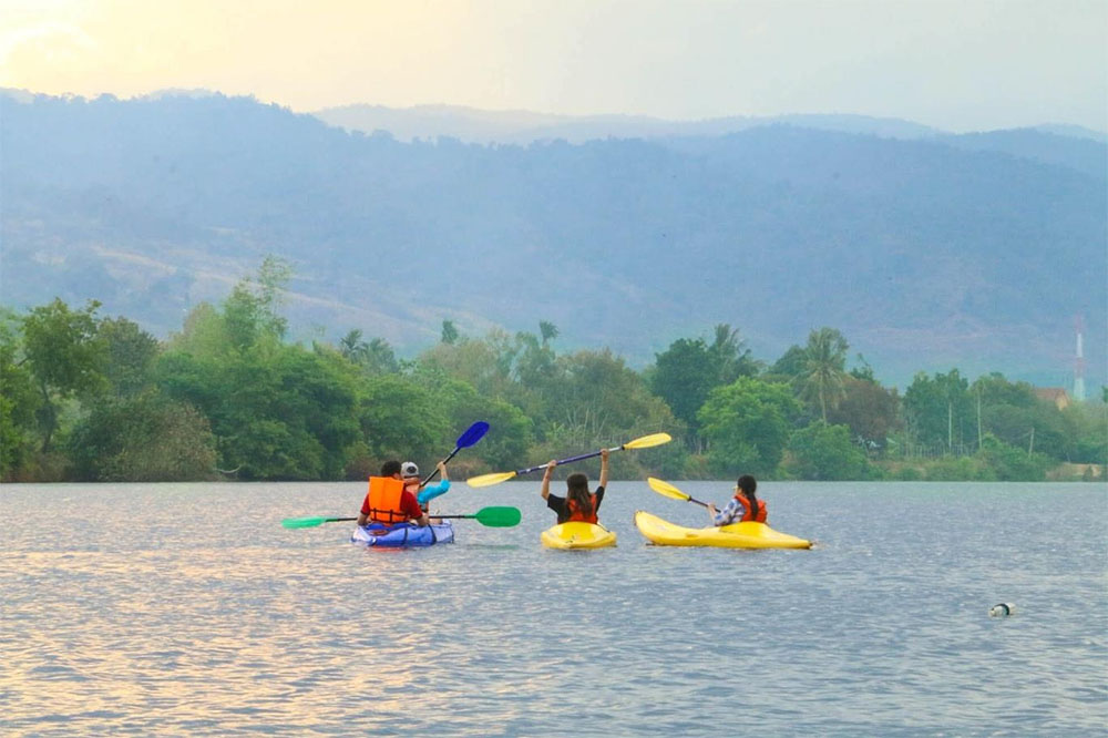 Kajak fahren am Kampot Fluss