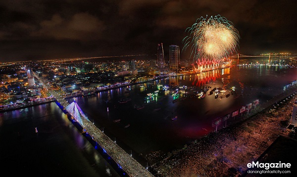 Internationales Feuerwerksfestival Danang - Die Legende der Brücken-15